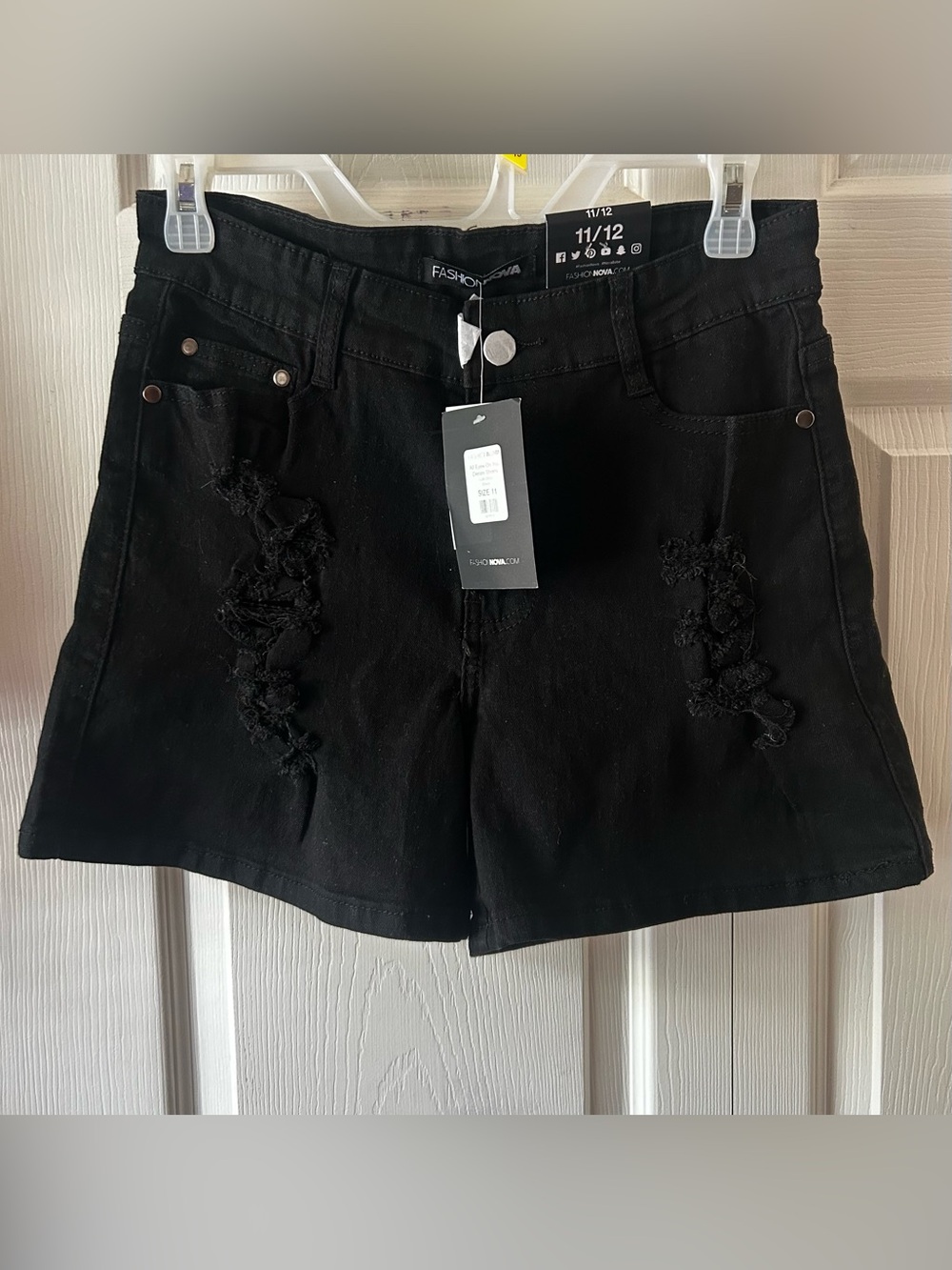 Fashion Nova Black Distressed Denim Shorts | High Waist | Size 11 | NWT
